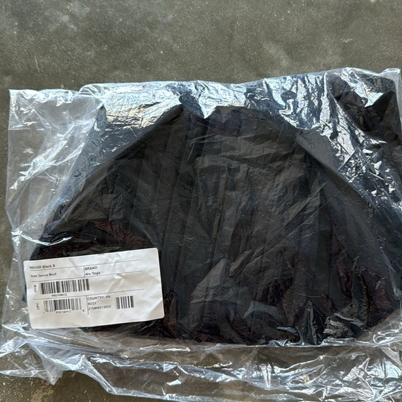 Alo Yoga Aces Tennis Skirt - Picture 7 of 7